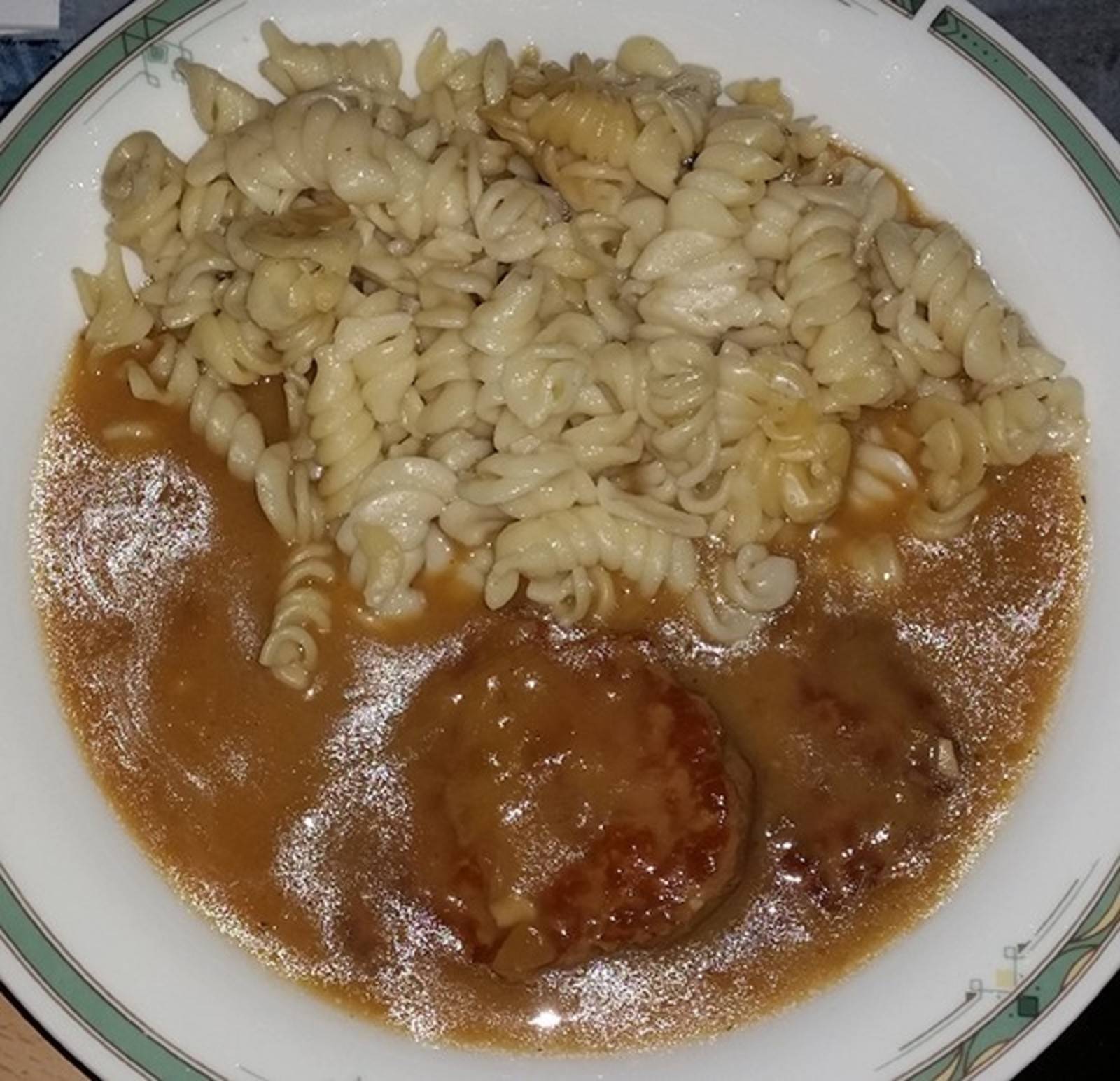 Rinderschmorbraten Jägerart Rezept - ichkoche.de