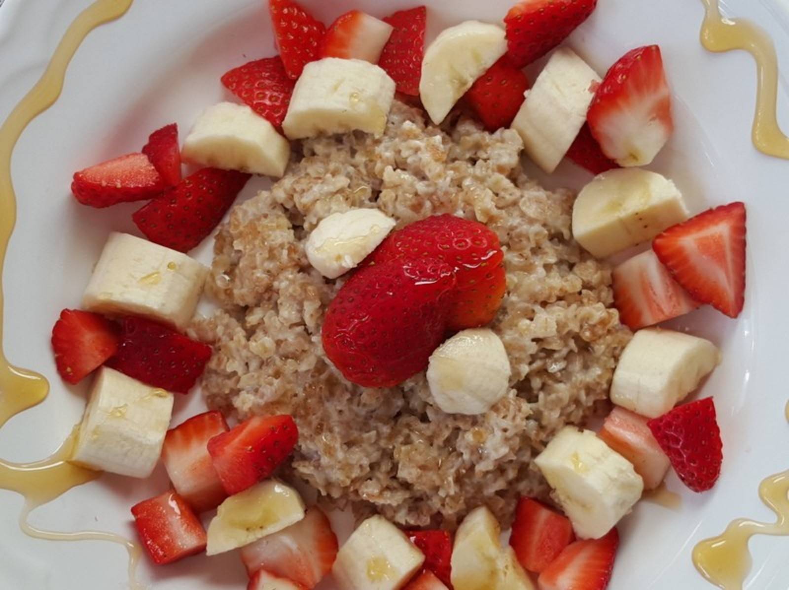 Haferschleim mit frischen Früchten und Honig Rezept ichkoche.de