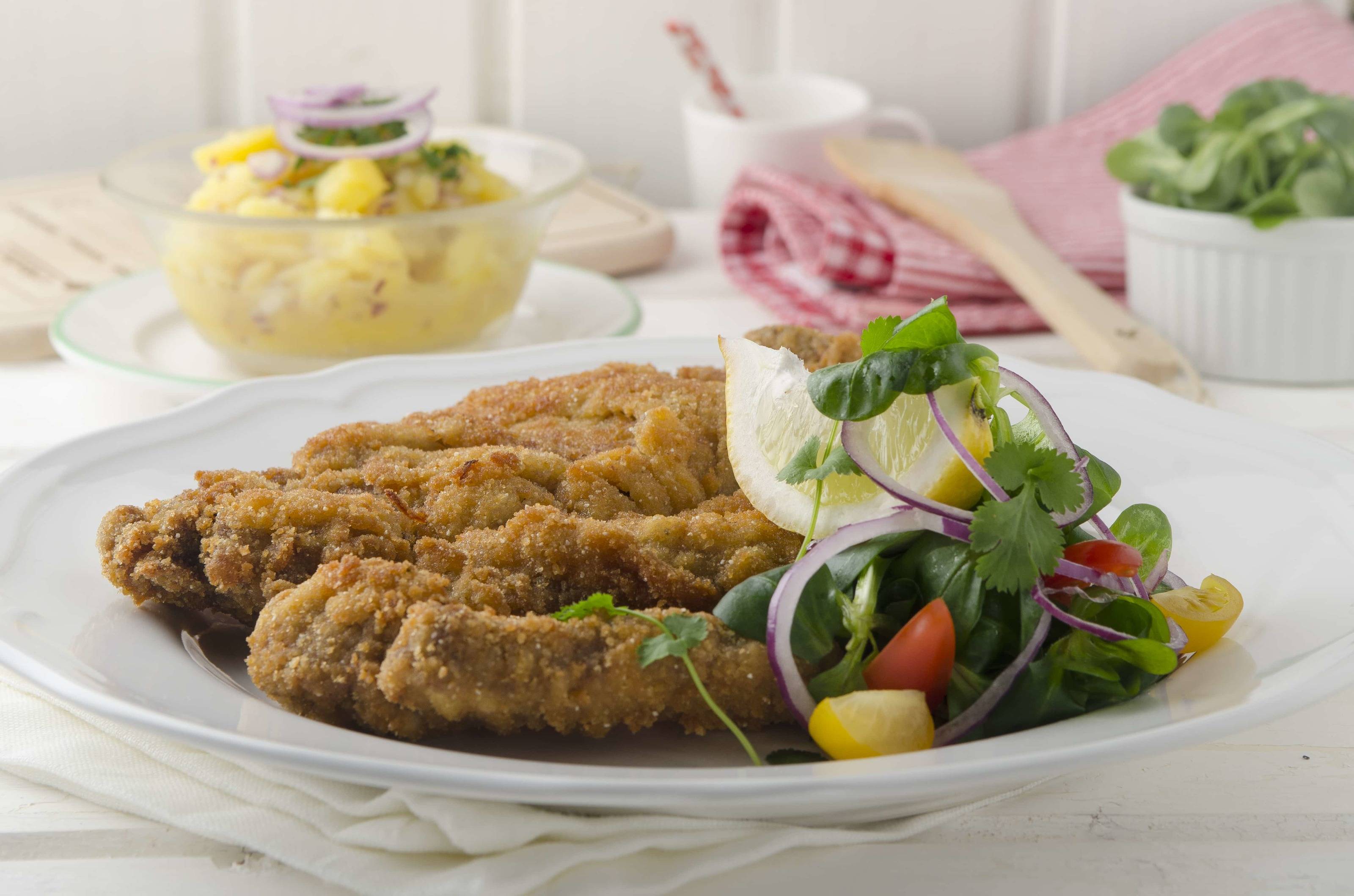 Altwiener Backfleisch mit Erdäpfelsalat