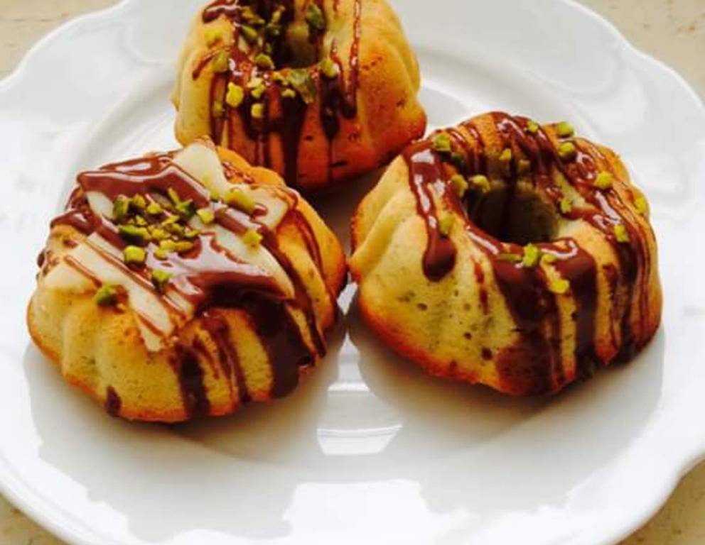 Pistazien-Marzipan-Minigugl Pistazien-Marzipan-Minigugl