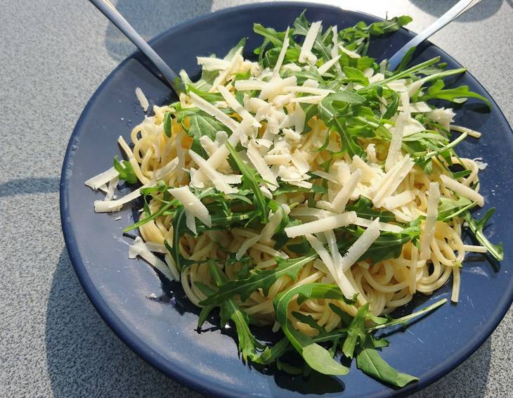 Rucola-Mozzarella-Spaghetti