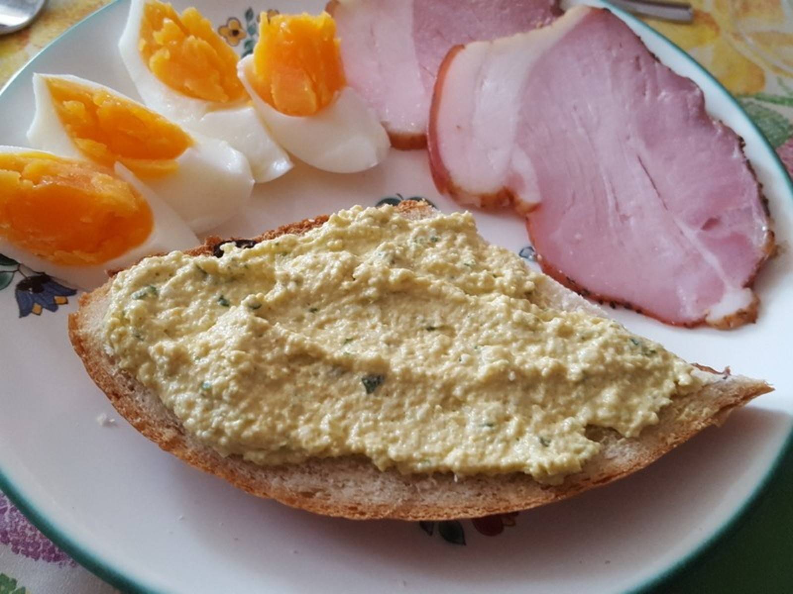 Curry-Eiaufstrich Rezept - ichkoche.ch Curry-Eiaufstrich Rezept - ichkoche.ch