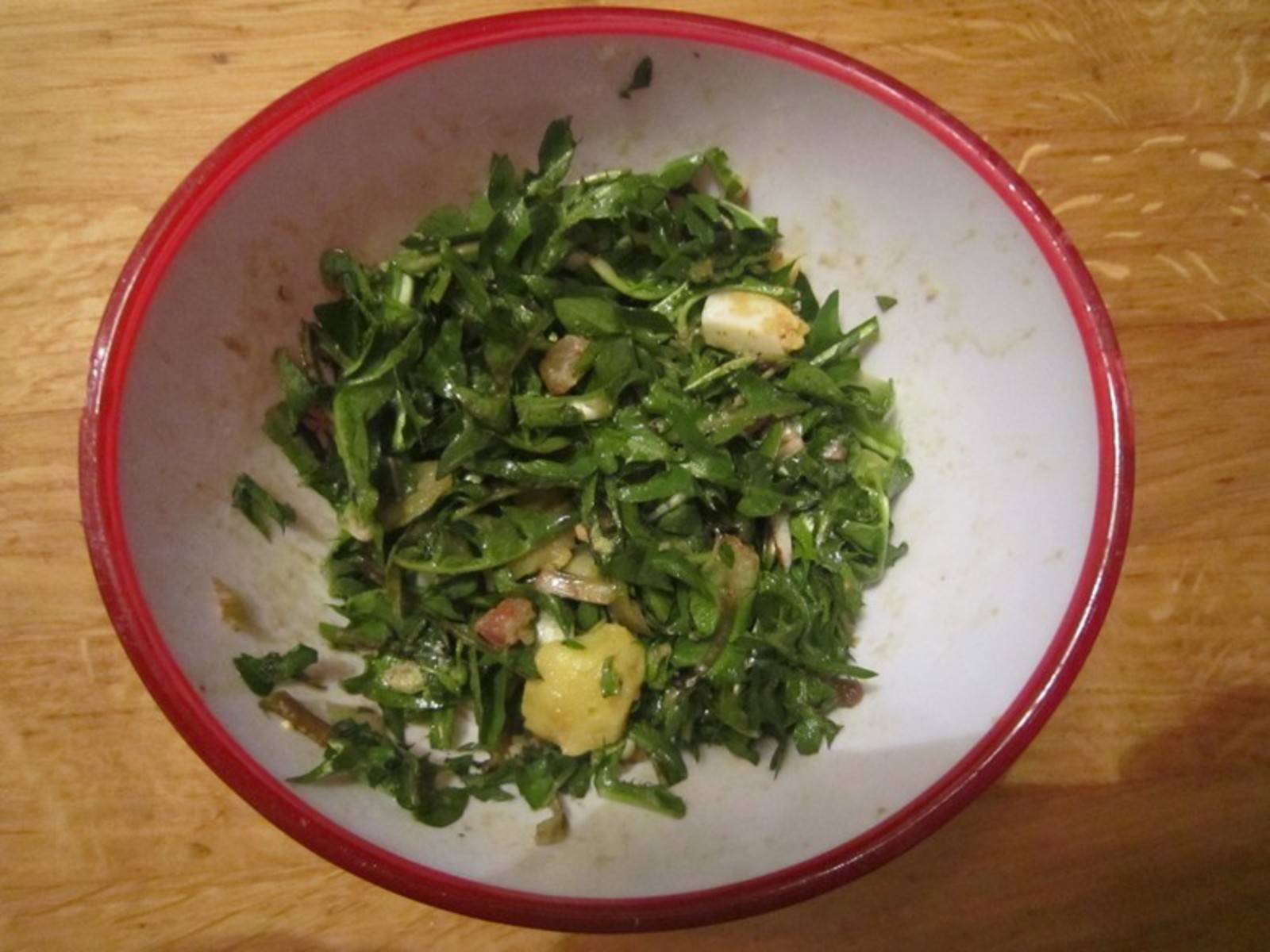 Röhrlsalat mit Kartoffel, Ei und Speck