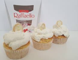 Lowcarb Raffaelo Cupcakes
