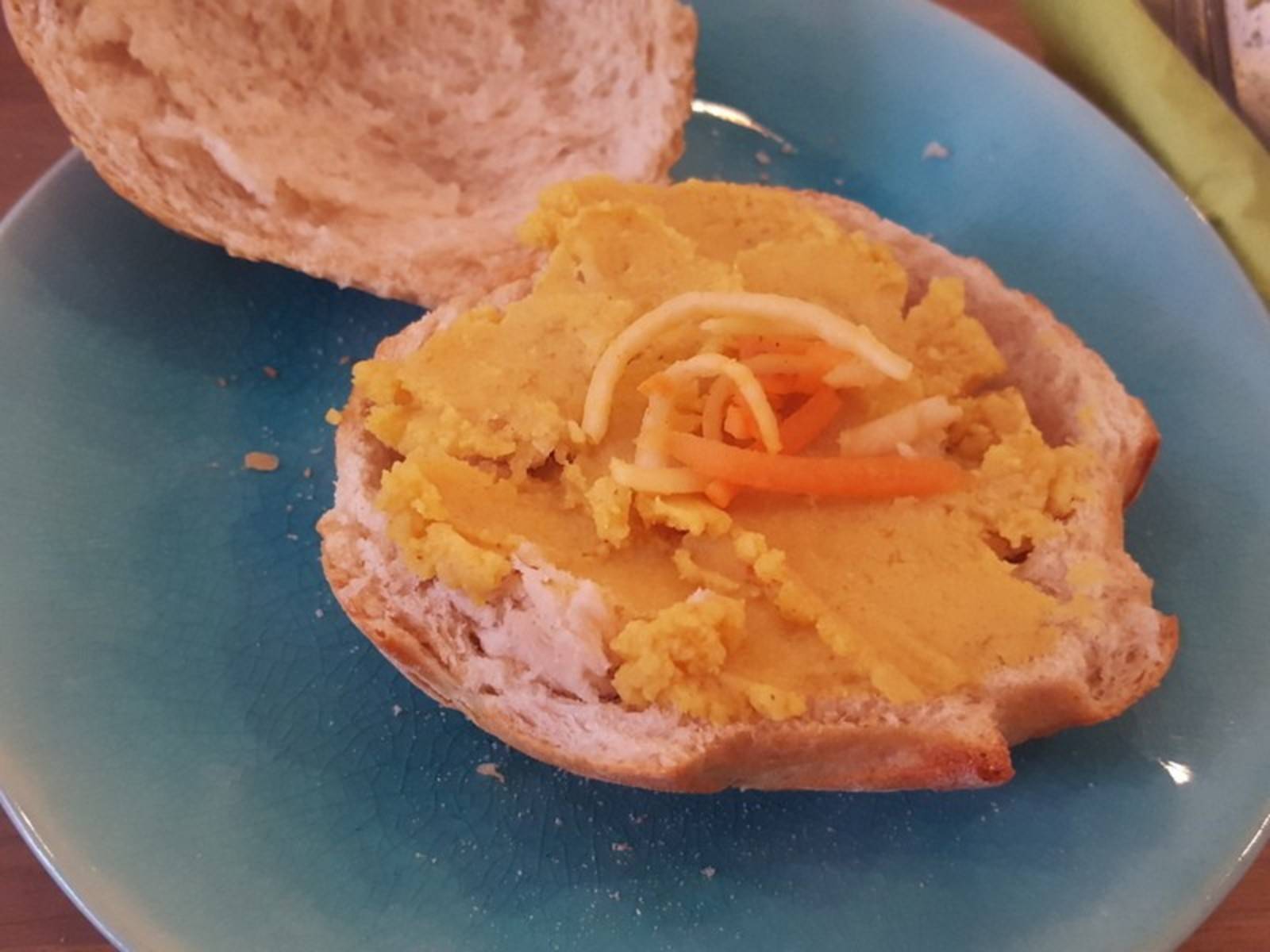 Curry-Karotten Hummus