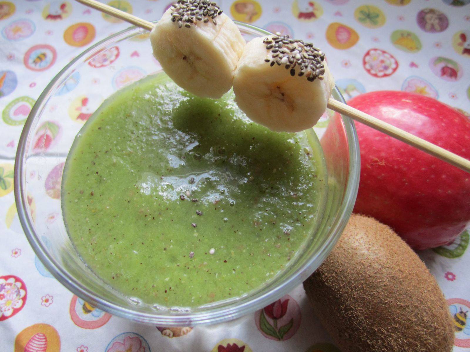 Grüner Smoothie mit Spinat Rezept - ichkoche.de