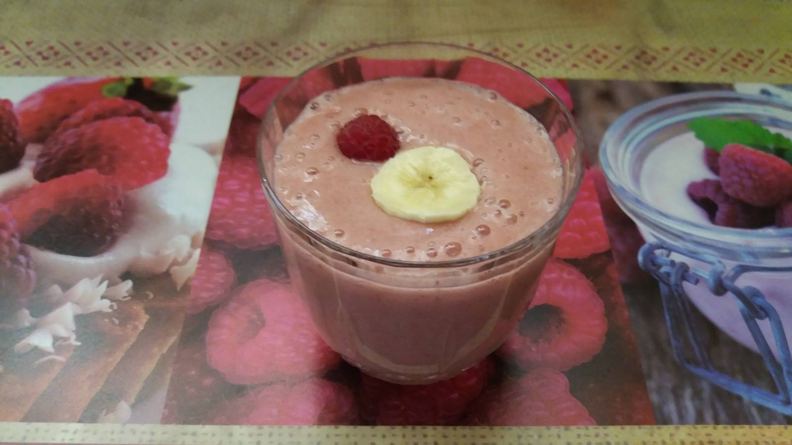 Himbeer Bananen Smoothie Rezept - ichkoche.ch