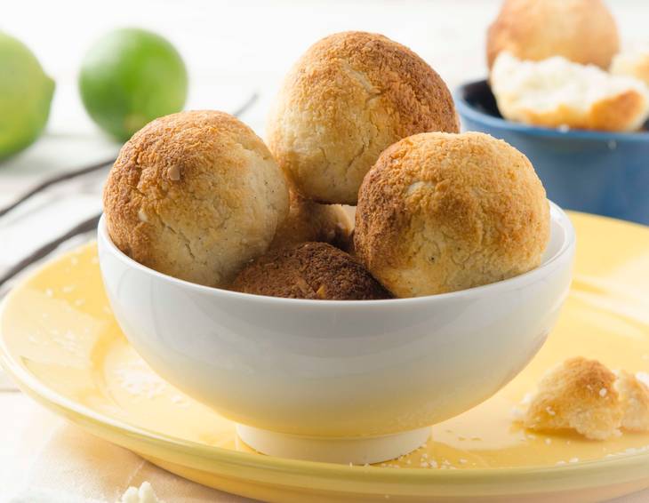 Cocada (Brasilianische Kokosbällchen) Cocada (Brasilianische Kokosbällchen)