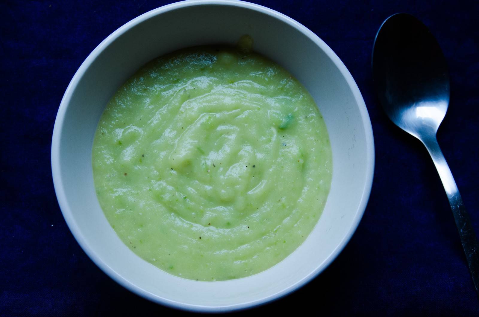 Zucchinicremesuppe Rezept - ichkoche.de Zucchinicremesuppe Rezept - ichkoche.de