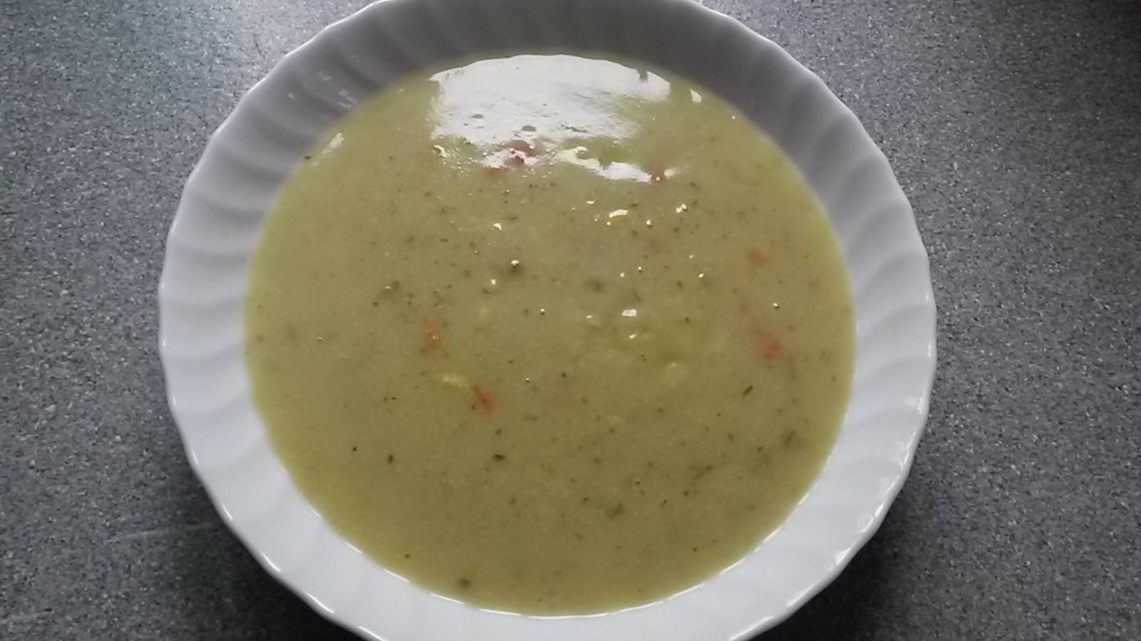 Passierte Gemüsesuppe