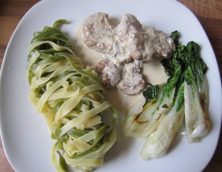 Schweinslungenbraten mit Österkronsauce Schweinslungenbraten mit Österkronsauce