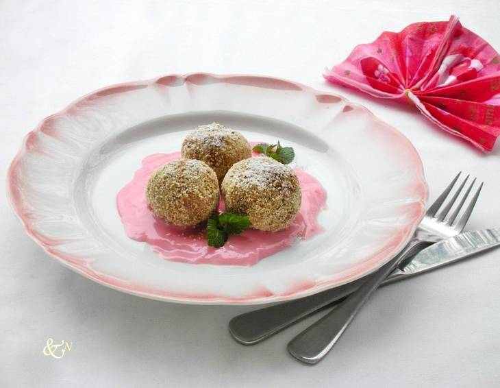 Apfelknödel Apfelknödel