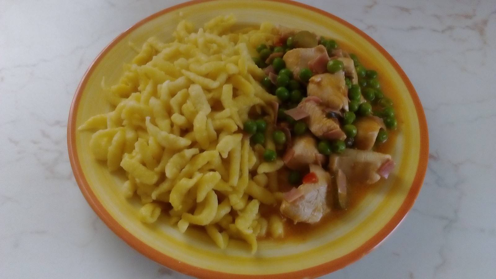 Putengeschnetzeltes mit Paprika-Rahm-Sauce Rezept - ichkoche.at Putengeschnetzeltes mit Paprika-Rahm-Sauce Rezept - ichkoche.at