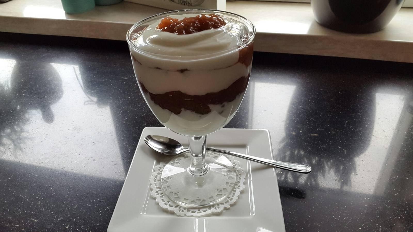 Rhabarber-Topfen-Dessert