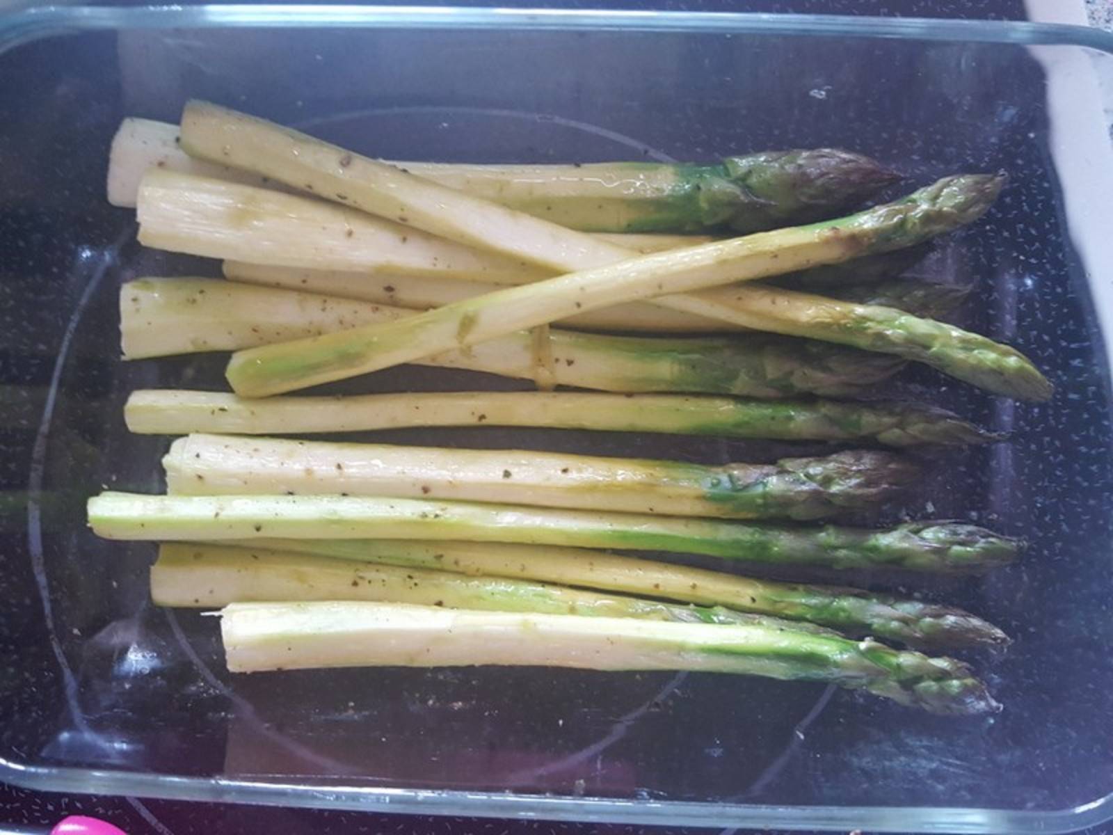 Spargel aus dem Backrohr Rezept - ichkoche.de