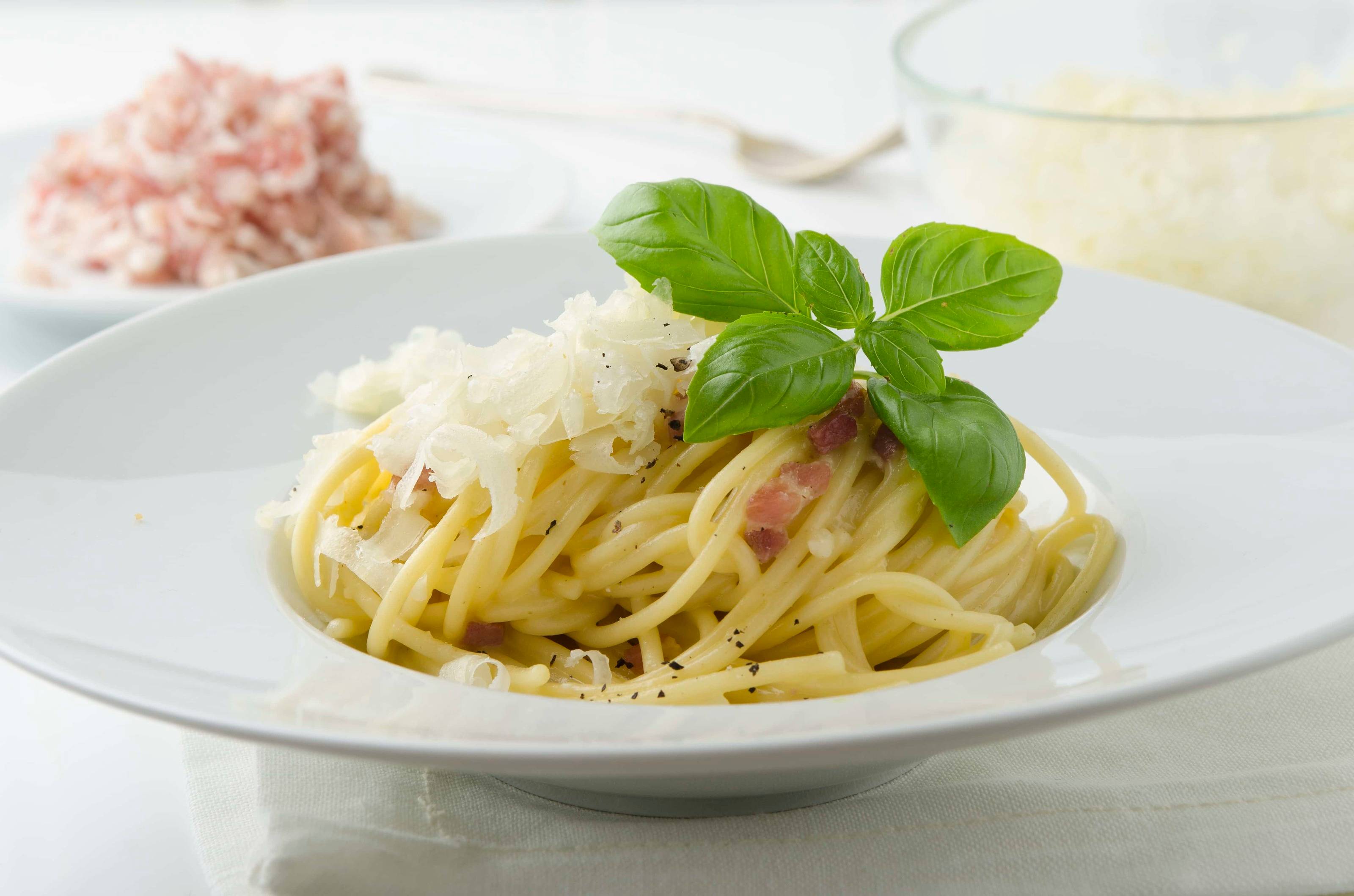 Wie bereiten Sie Spaghetti Carbonara zu?