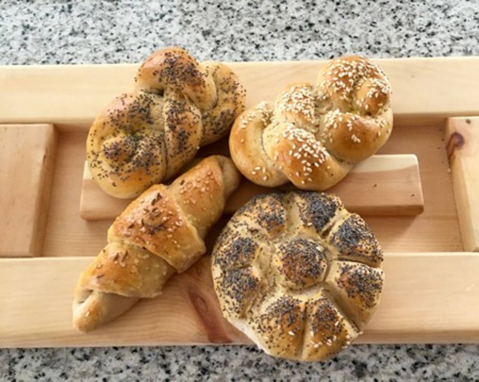 Dinkel-Mohn-Laibchen Rezept - ichkoche.ch