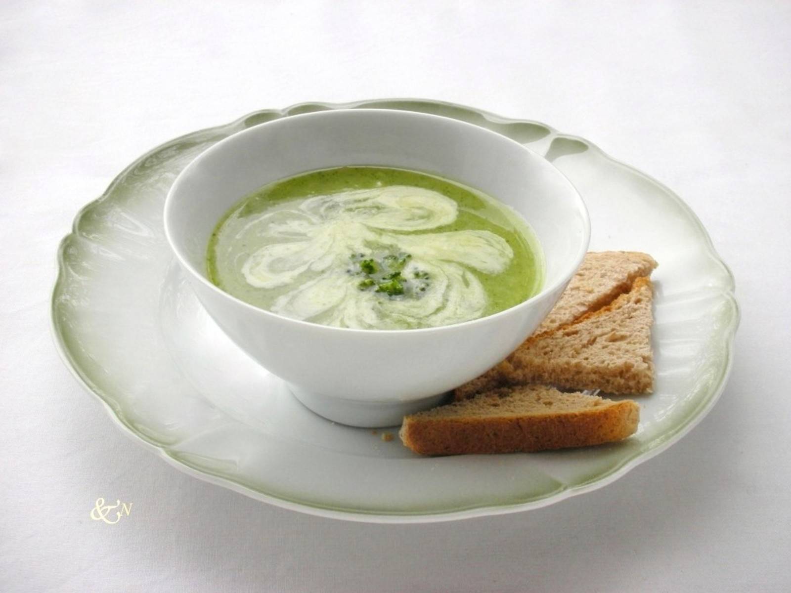 Brokkolicremesuppe Rezept - ichkoche.de