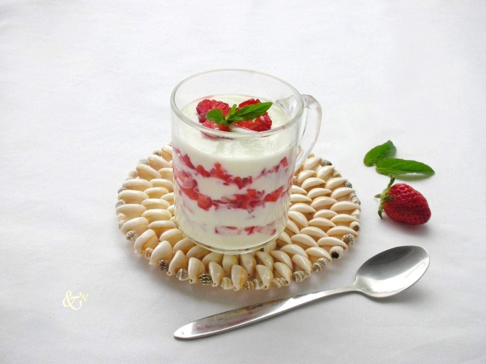 Mascarponecreme mit Erdbeeren Rezept - ichkoche.de Mascarponecreme mit Erdbeeren Rezept - ichkoche.de