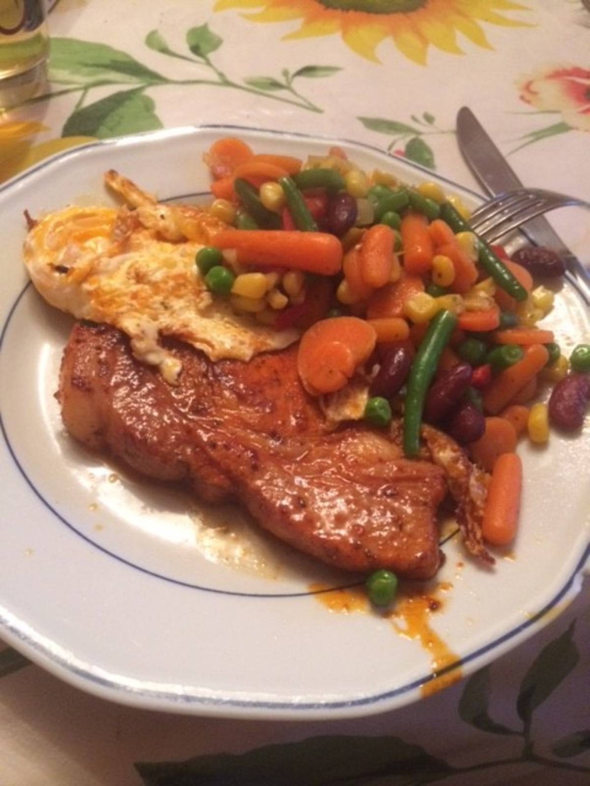 Minutensteaks mit Ei Rezept - ichkoche.de