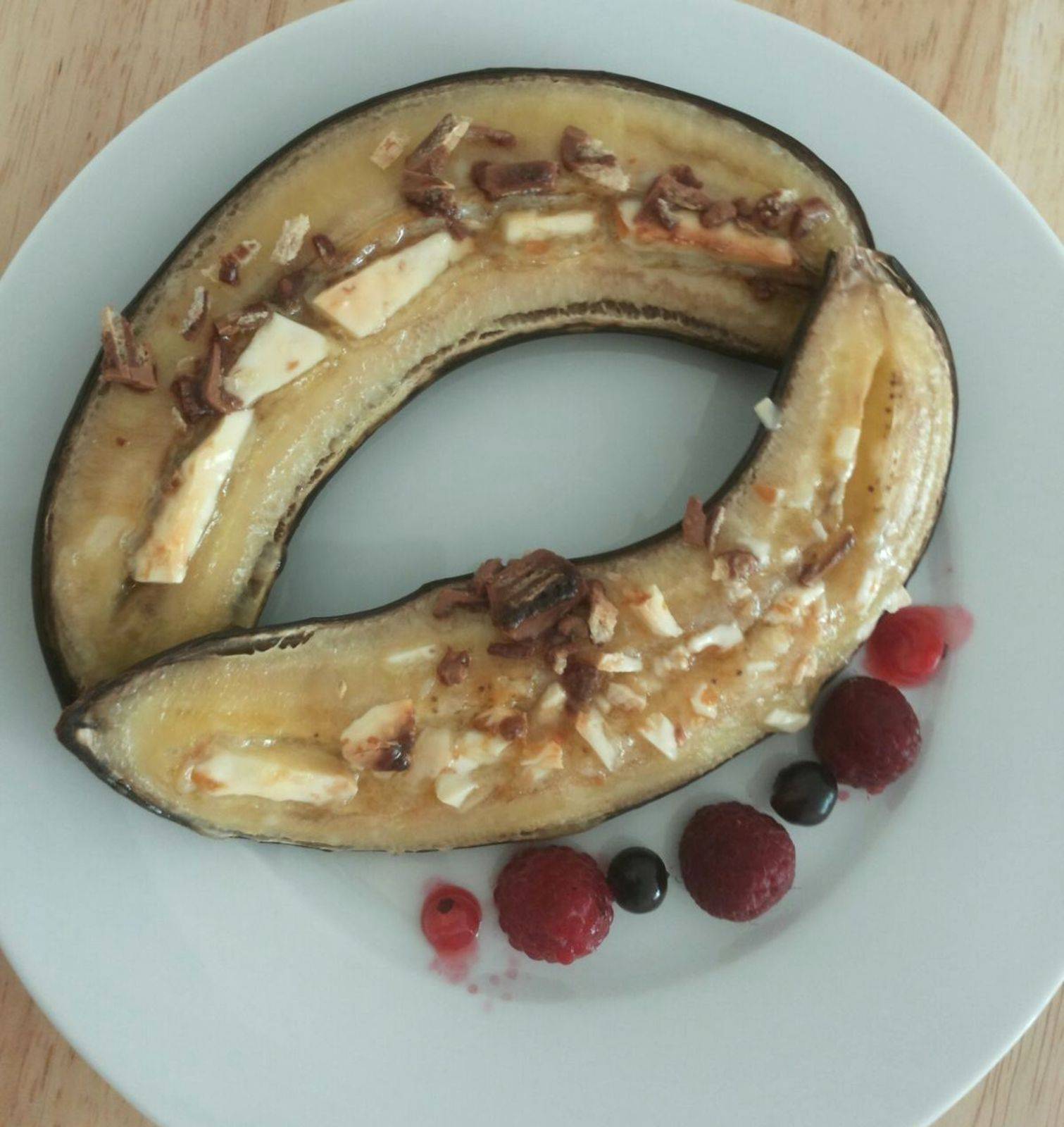 Gegrillte Banane mit Schokoflocken