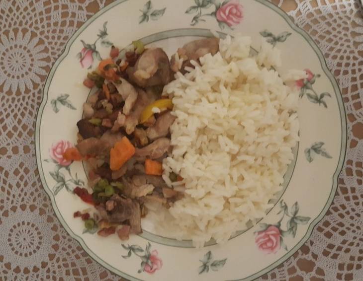 Schweinsgeschnetzeltes mit Reis