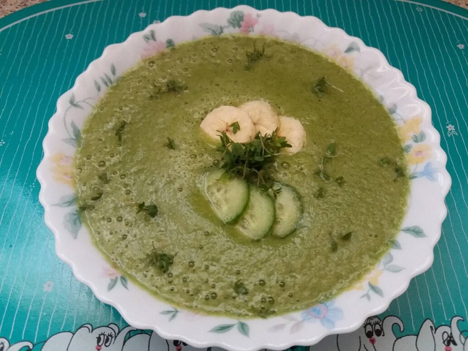 Süße Bananen-Kresse-Suppe