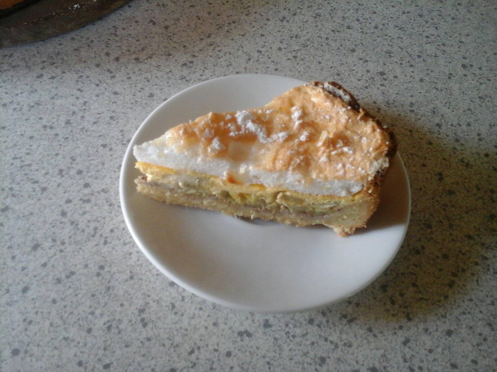 Rhabarbertorte mit Schneehaube