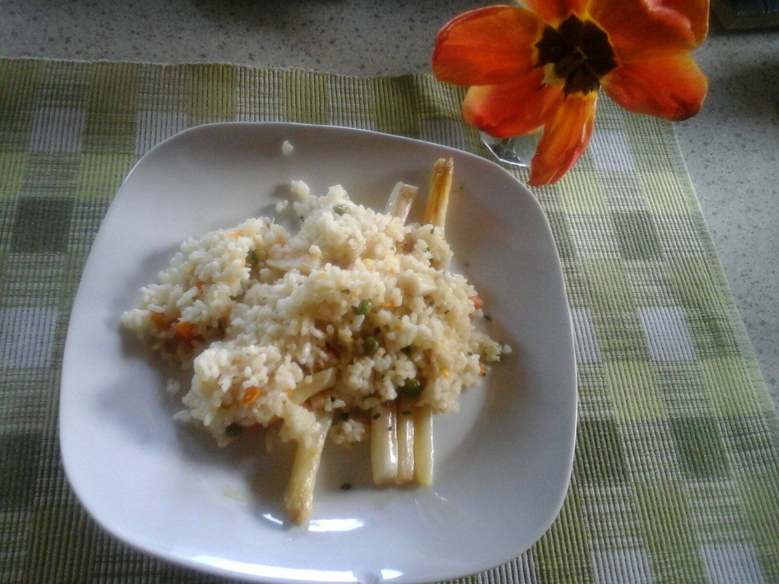 Gemüse-Risotto mit Spargel