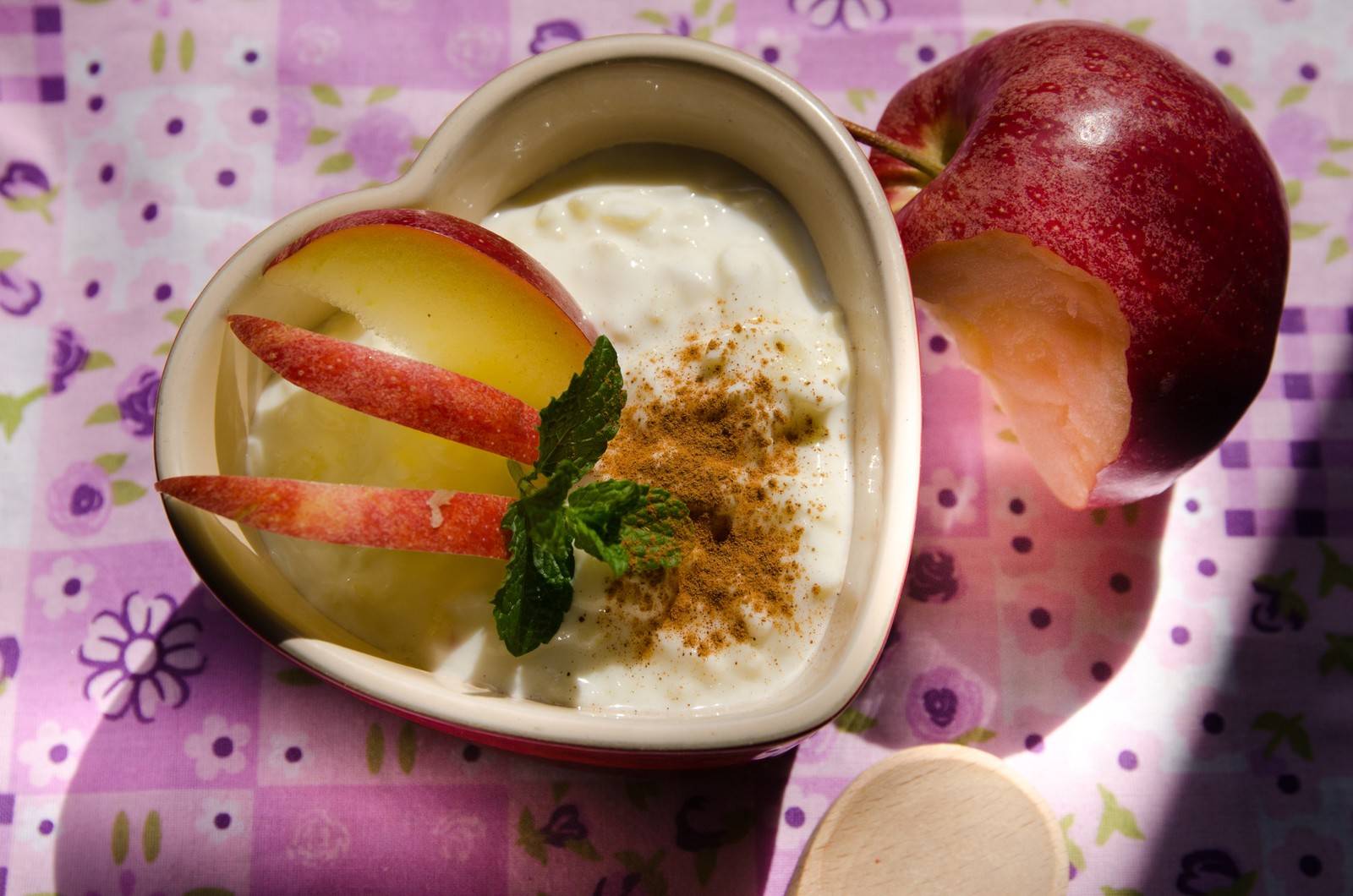 Apfel-Zimt-Joghurt Rezept - ichkoche.de Apfel-Zimt-Joghurt Rezept - ichkoche.de