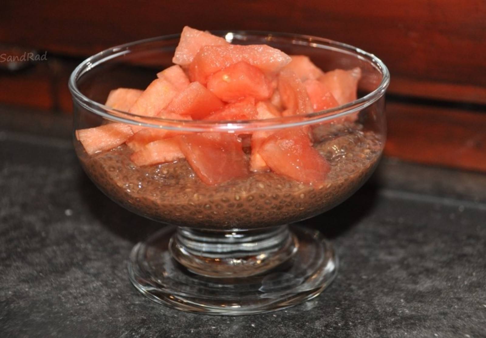 Chia Schoko-Kokos Pudding mit Wassermelone