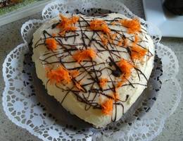Karottentorte mit Frischkäsefrosting Karottentorte mit Frischkäsefrosting