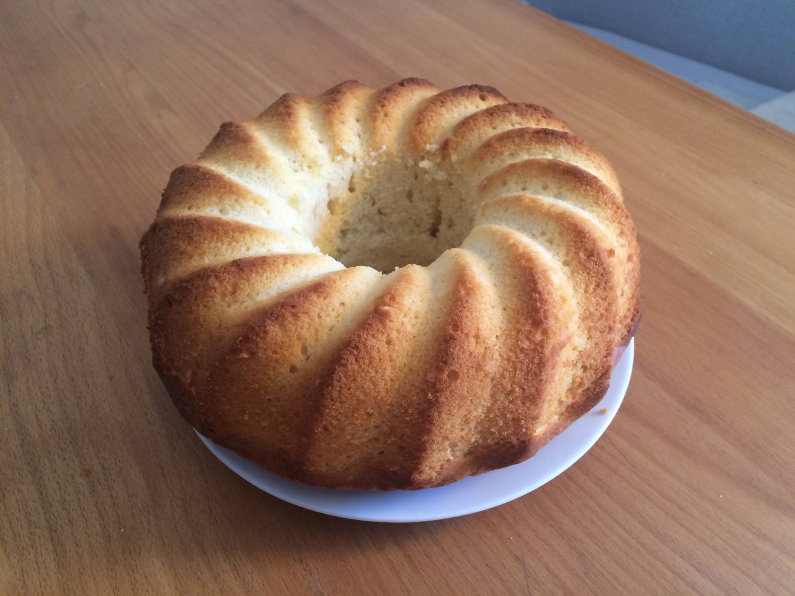 Zitronenguglhupf Rezept - ichkoche.ch