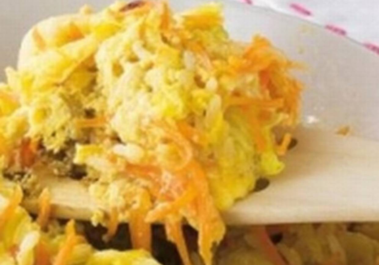 Gebratener Reis mit Chinakohl, Karotten und Ingwer Rezept - ichkoche.at Gebratener Reis mit Chinakohl, Karotten und Ingwer Rezept - ichkoche.at