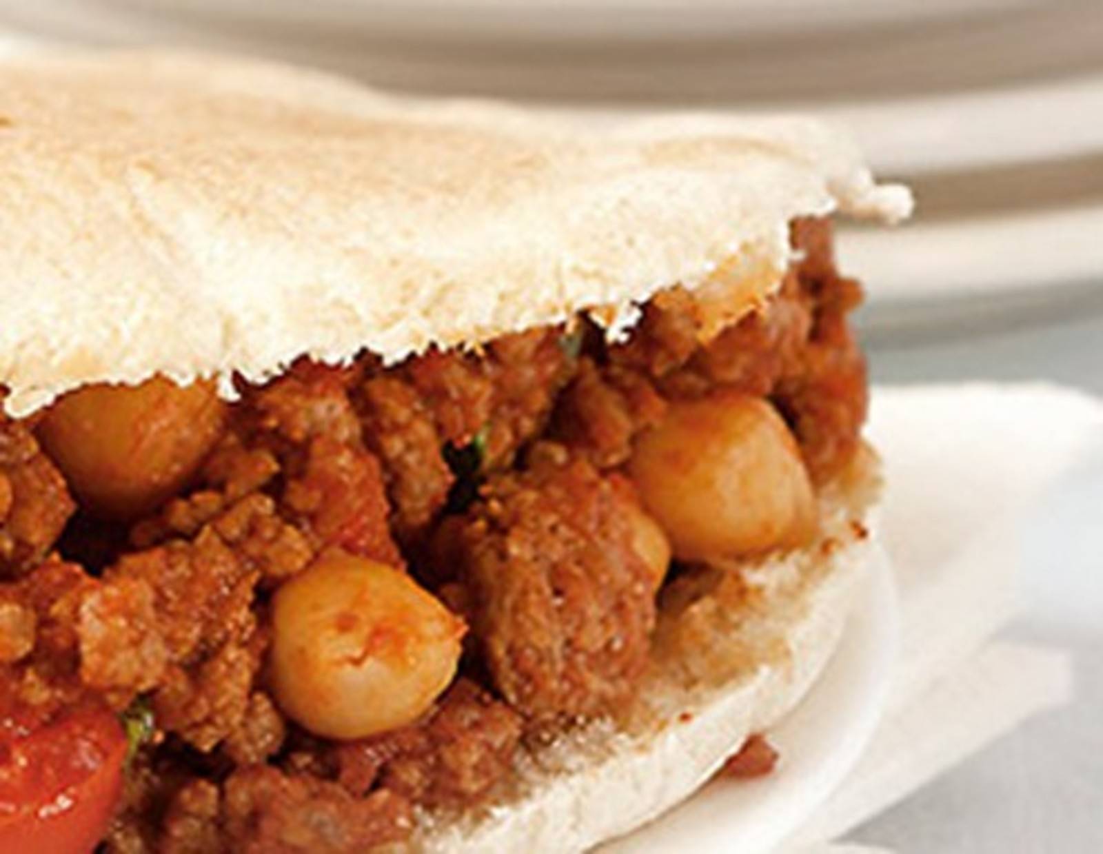 Pitabrot mit Lammragout und Kichererbsen Rezept