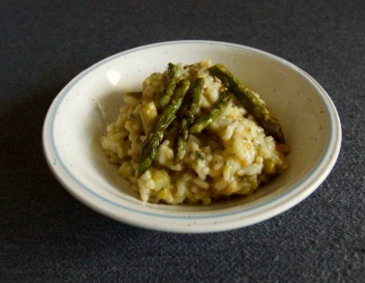 Grüner Spargelrisotto