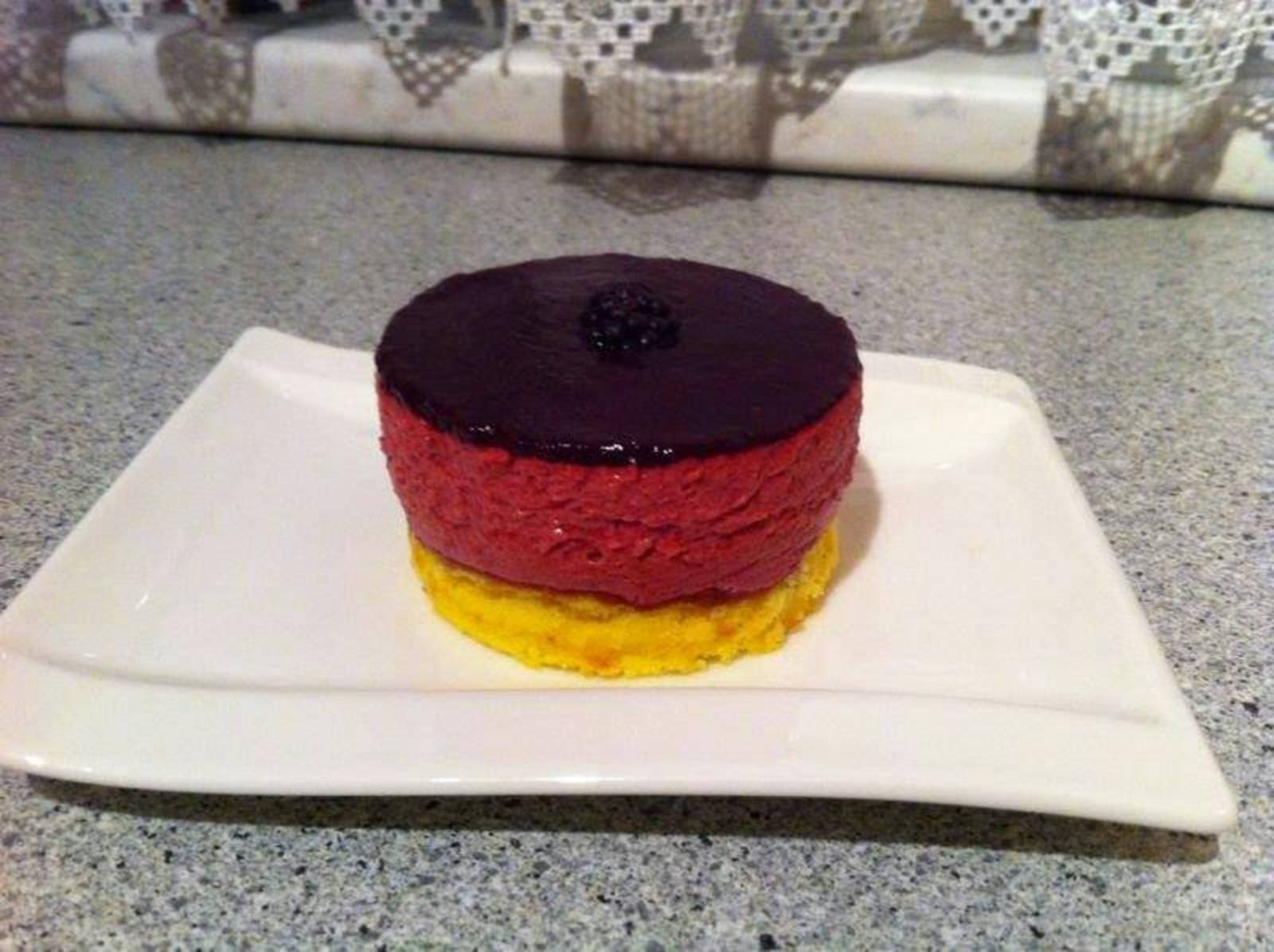 Brombeertörtchen Rezept - ichkoche.de Brombeertörtchen Rezept - ichkoche.de