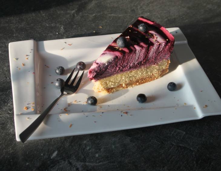 Heidelbeertorte mit Crunchy-Boden Heidelbeertorte mit Crunchy-Boden