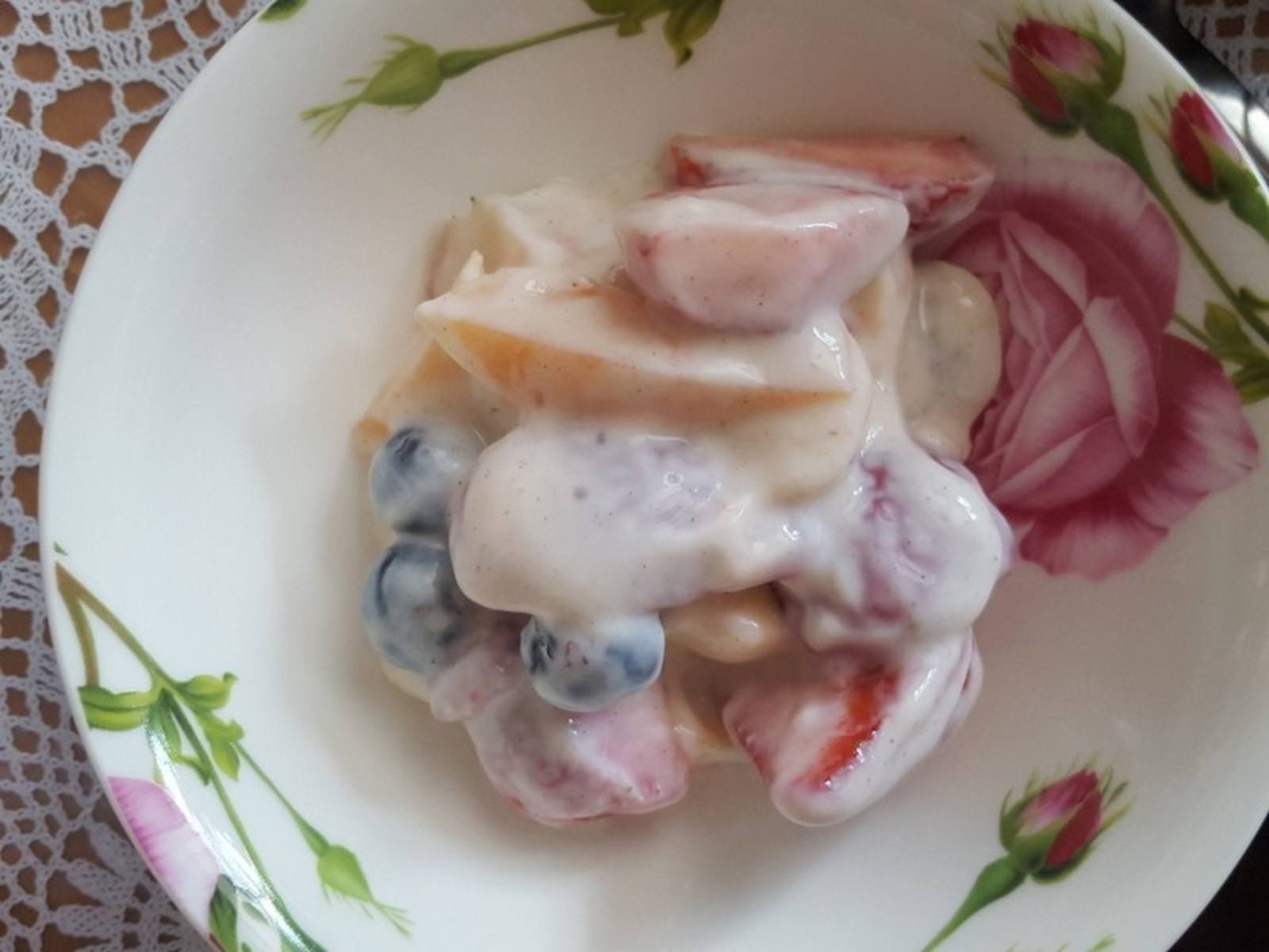 Vanillejoghurt mit Früchten