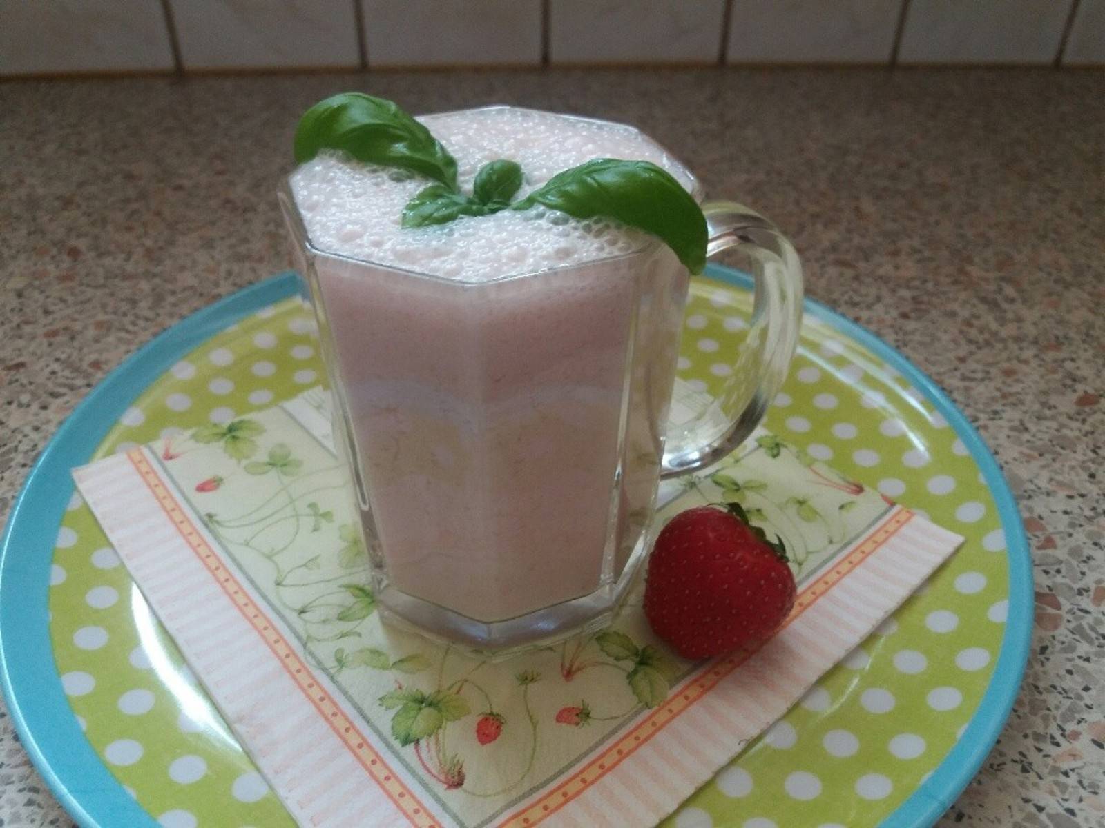 Erdbeershake mit Sauermilch