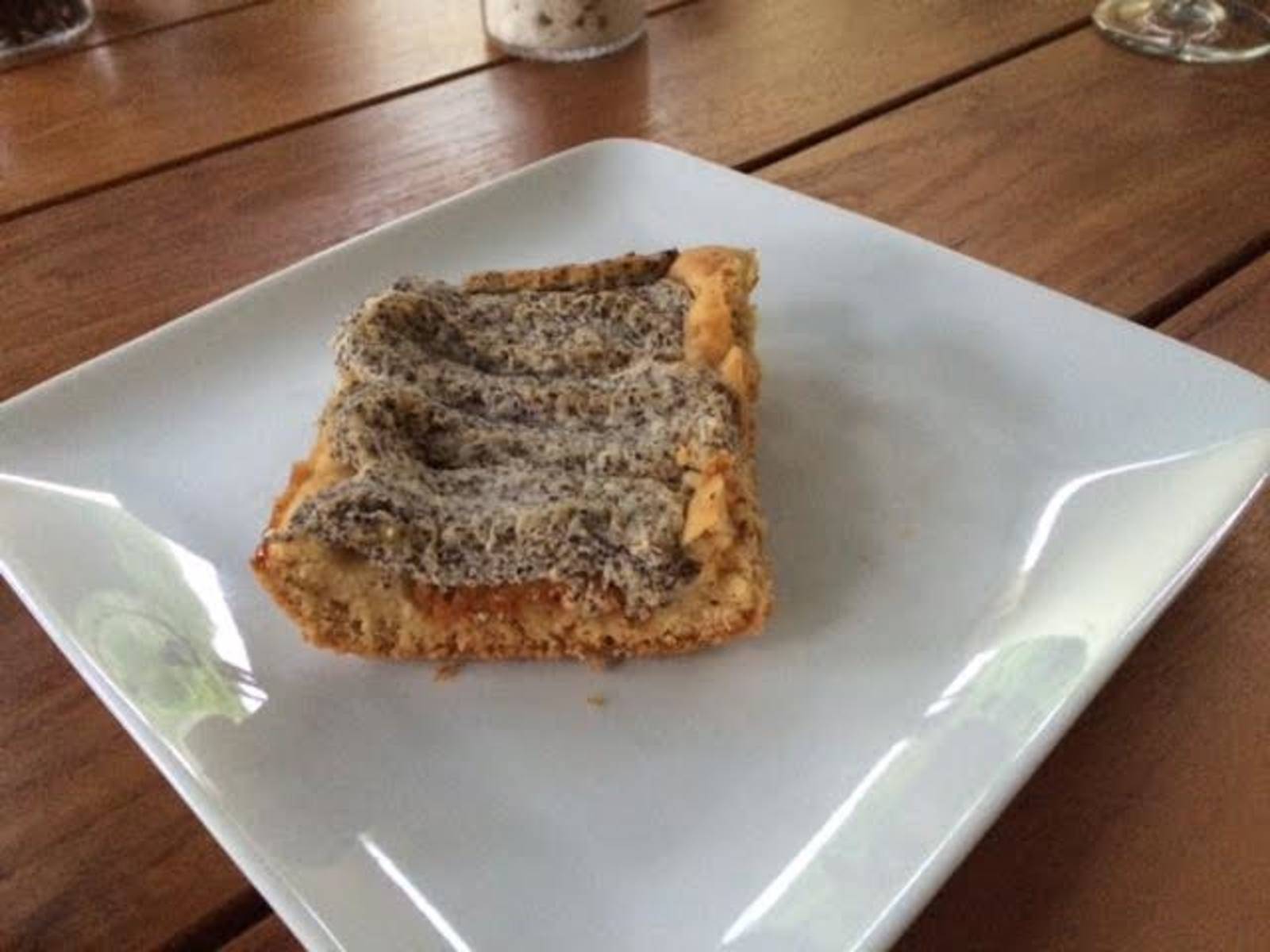 Marillen-Mohn-Topfen-Kuchen Rezept - ichkoche.ch Marillen-Mohn-Topfen-Kuchen Rezept - ichkoche.ch