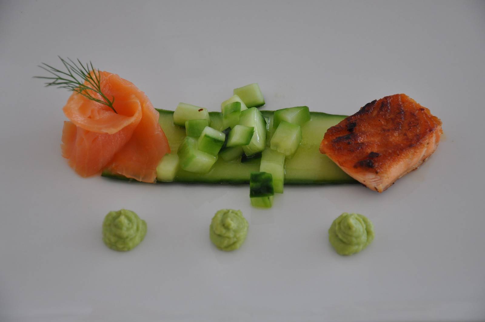 Lachs mit scharfen Gurken Rezept - ichkoche.de Lachs mit scharfen Gurken Rezept - ichkoche.de