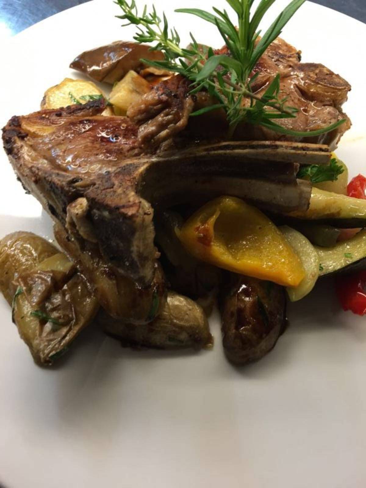 T-Bone-Steak von dem Bratrost