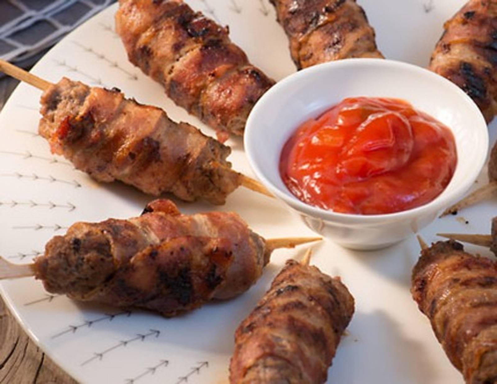 Cevapcici im Speckmantel Rezept