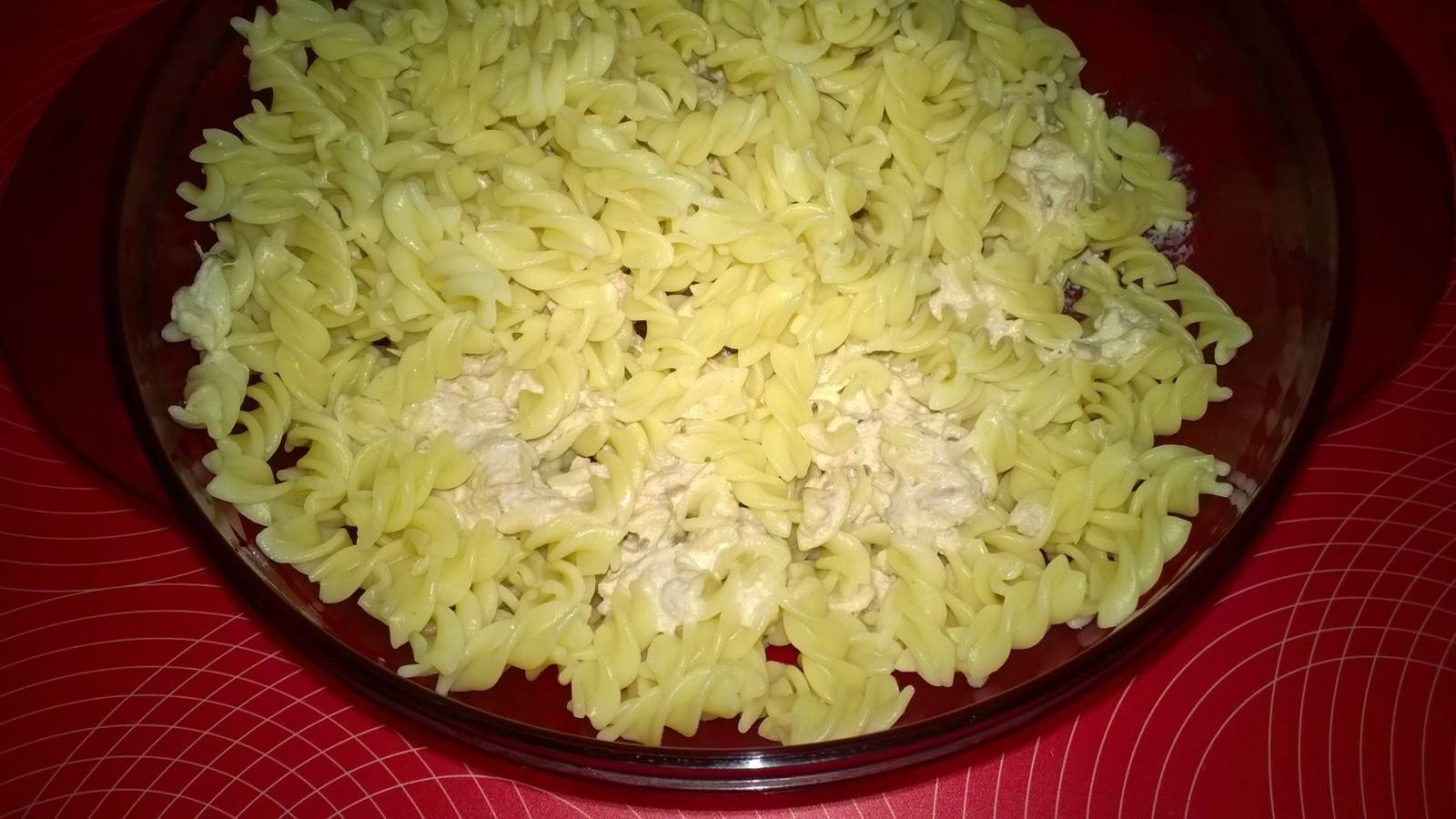 Nudeln mit Thunfischsauce Rezept - ichkoche.de Nudeln mit Thunfischsauce Rezept - ichkoche.de