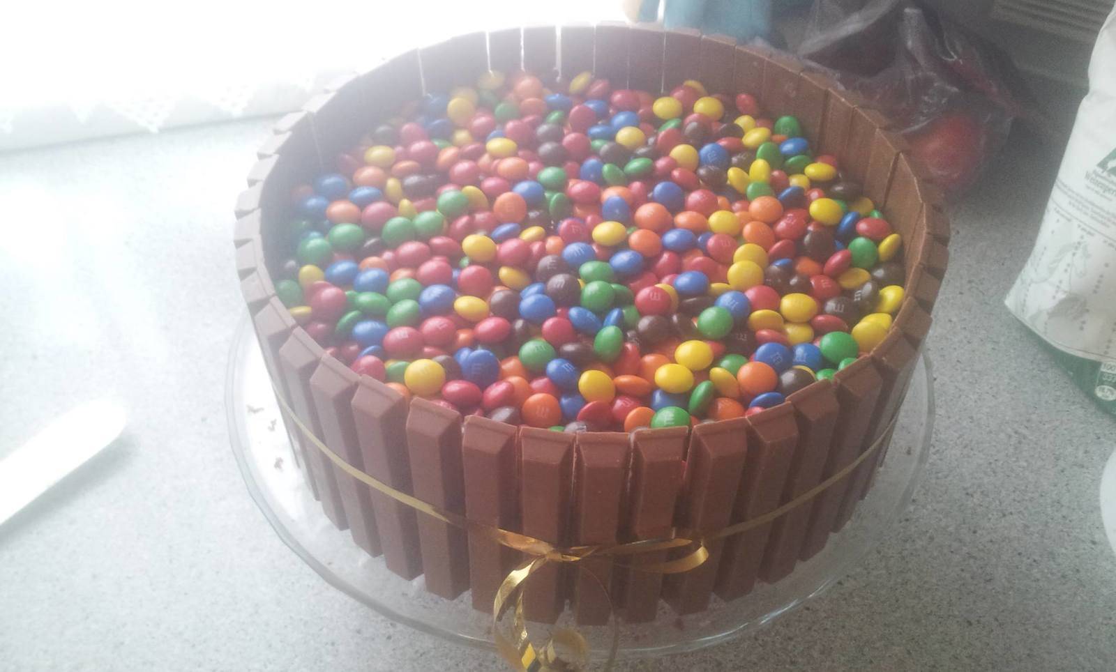 Kitkat-Smarties-Torte