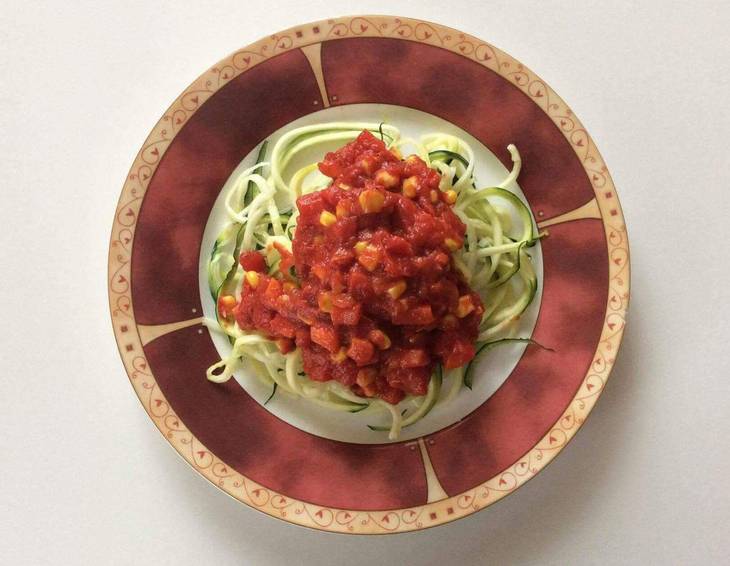 Zucchininudeln "Zoodles" mit Gemüsebolognese