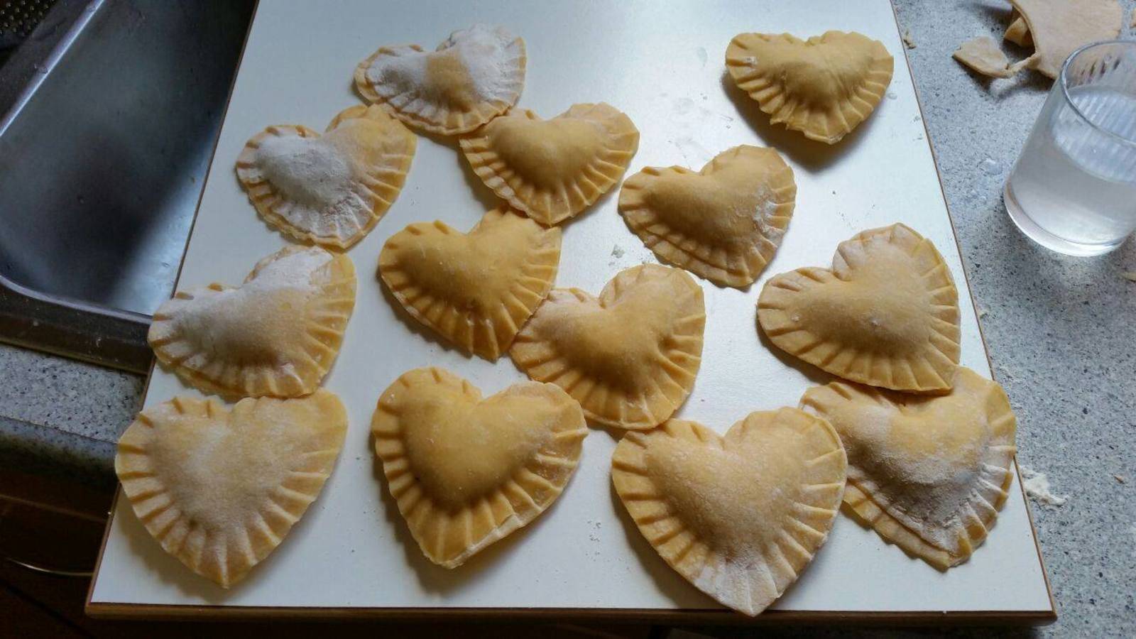 Herzravioli mit Ricottafüllung Rezept - ichkoche