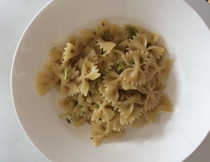 Farfalle mit Kraut