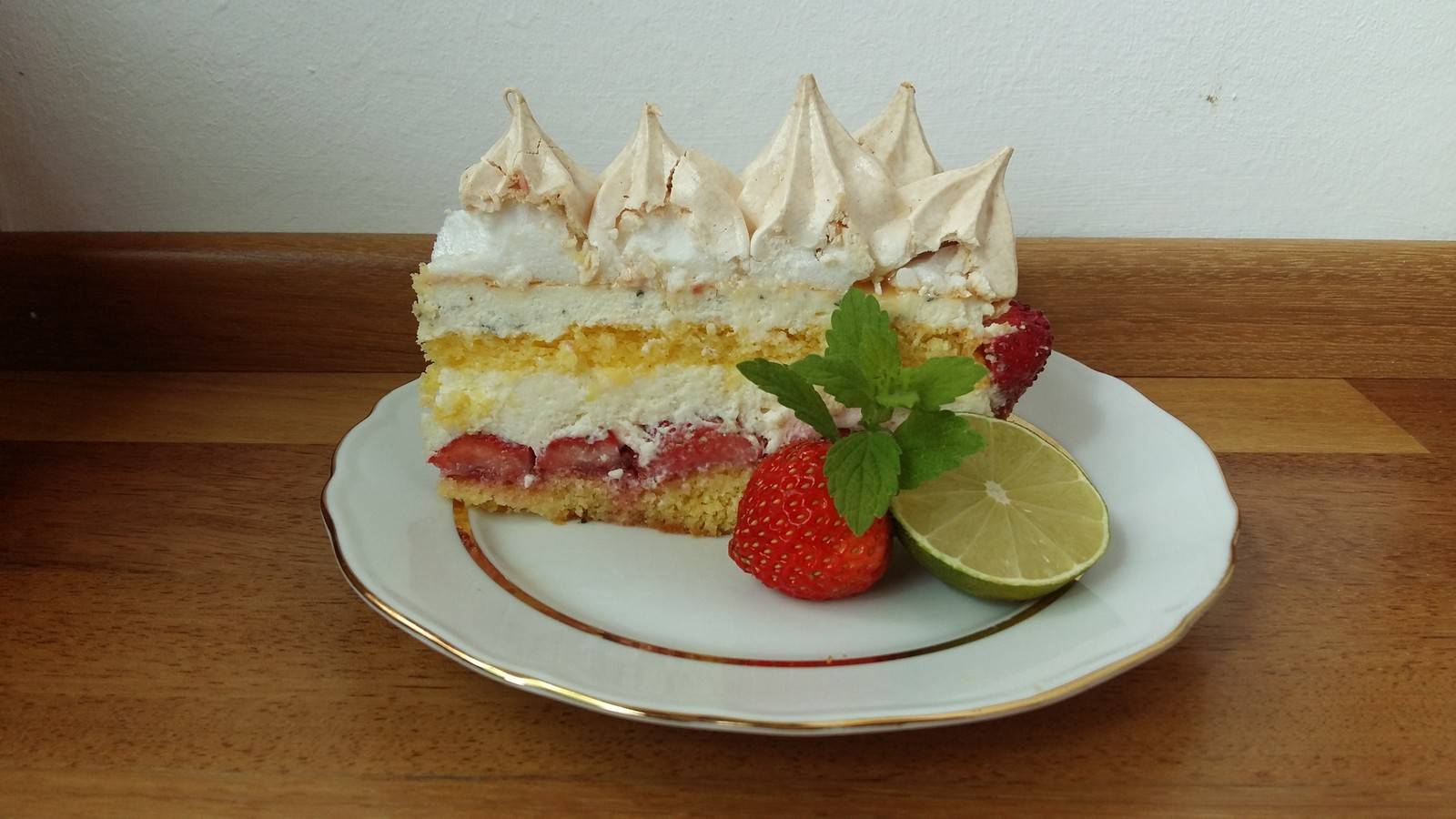 Erdbeer-Baiser-Torte Rezept - ichkoche.ch